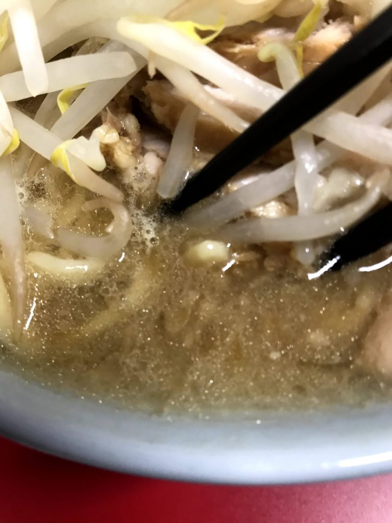ラーメン二郎 新潟店 おにぎり探偵団 ラーメン二郎 新潟店 おにぎり探偵団